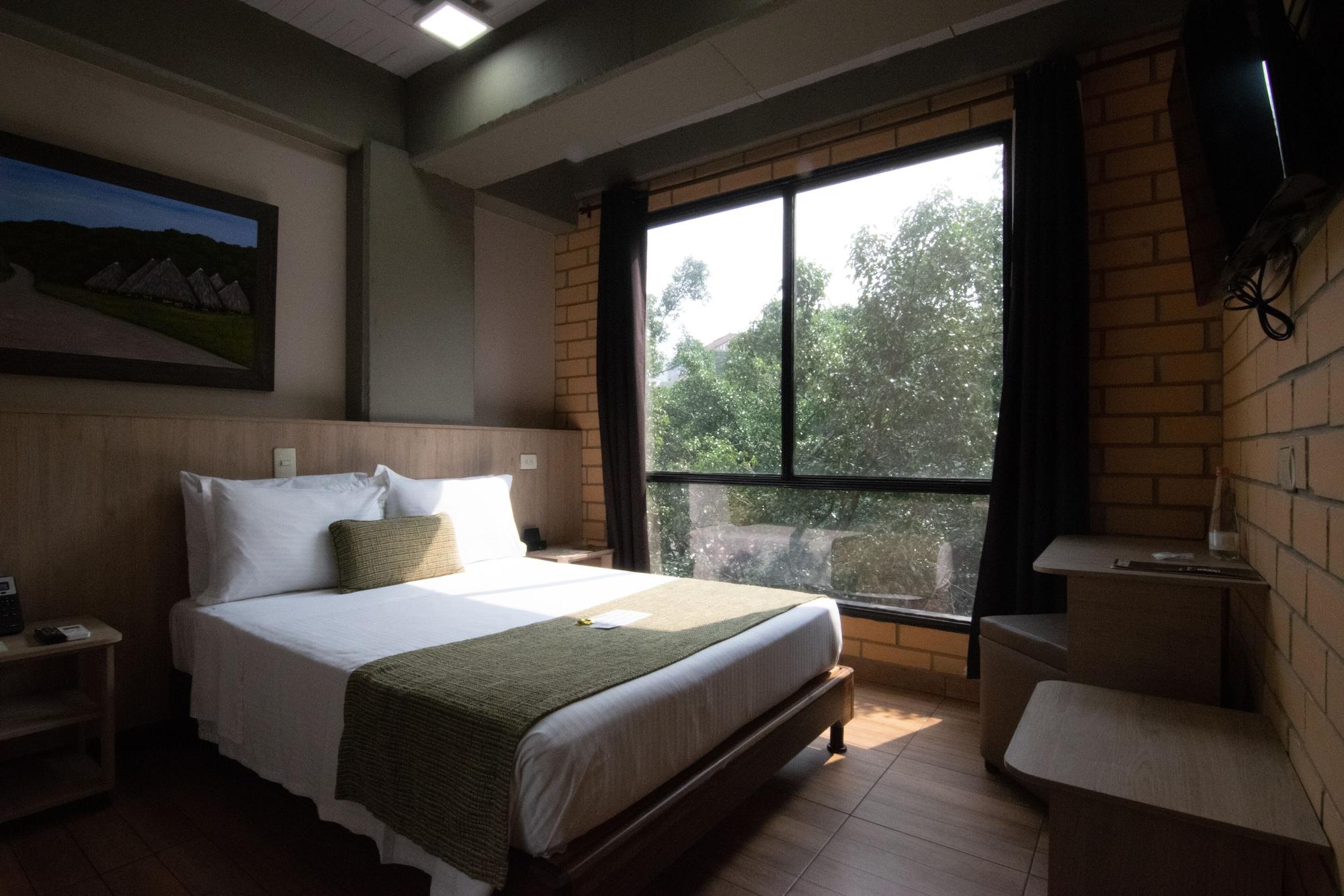 Hotel Provenza Garden Меделин Екстериор снимка