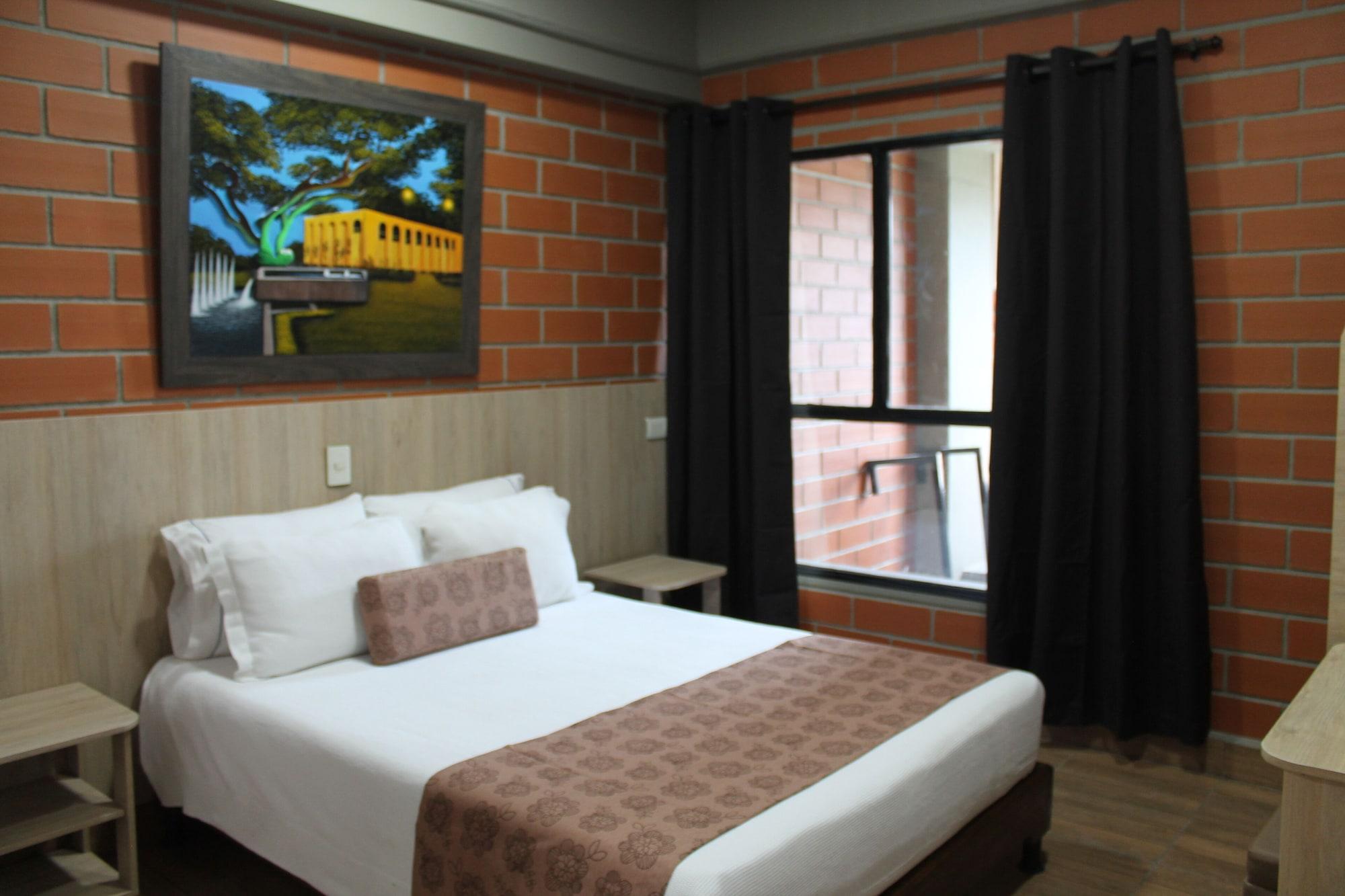 Hotel Provenza Garden Меделин Екстериор снимка