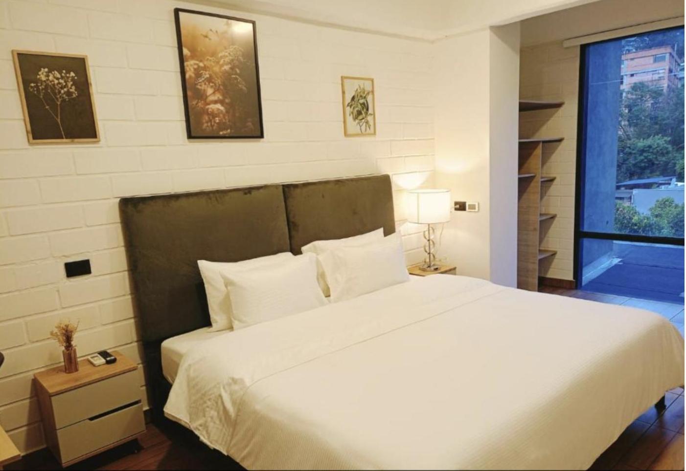 Hotel Provenza Garden Меделин Екстериор снимка