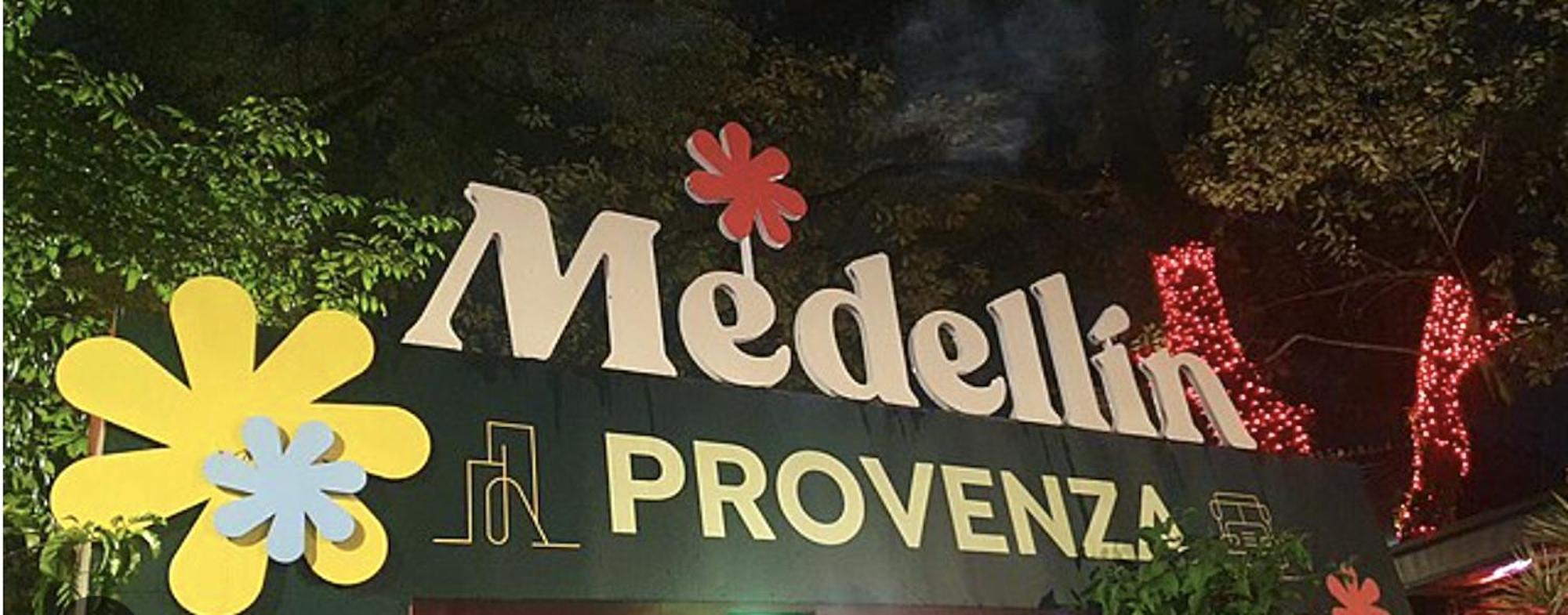 Hotel Provenza Garden Меделин Екстериор снимка